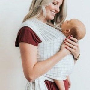 Happy Baby Wrap in Grid